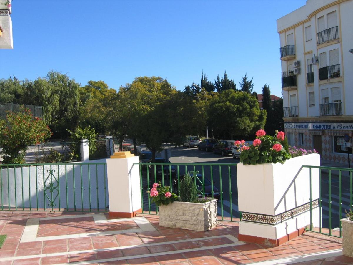 Apartamentos La Libertad Естепона Екстериор снимка